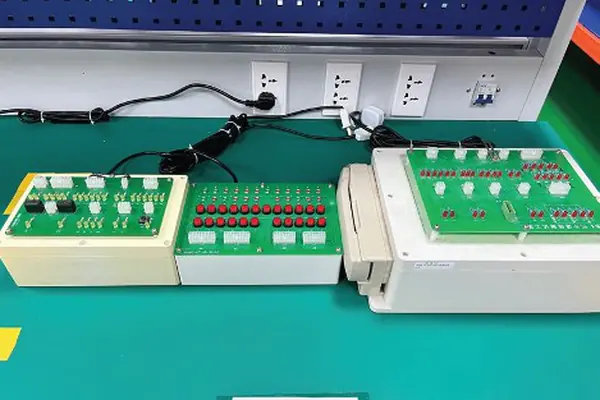 Bàn kiểm tra bo mạch, vật tư điện