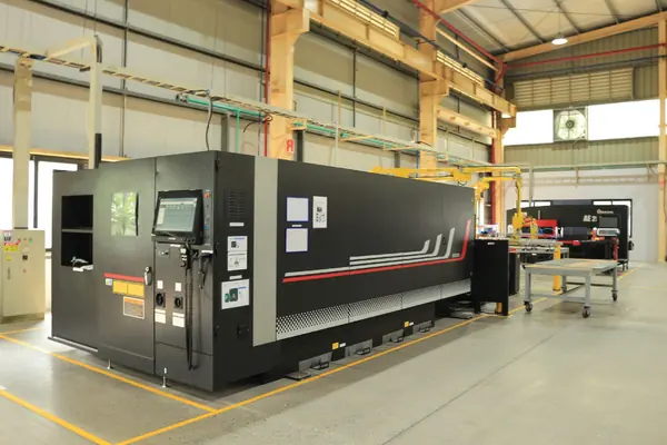 Máy cắt CNC laser Amada